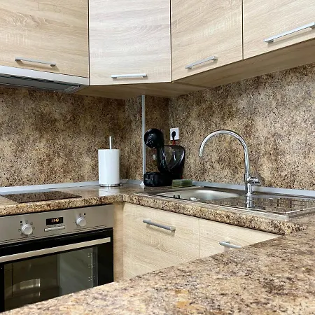 Apartament Lovely Apartment With Private Parking *