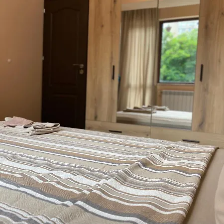 Lovely Apartment With Private Parking